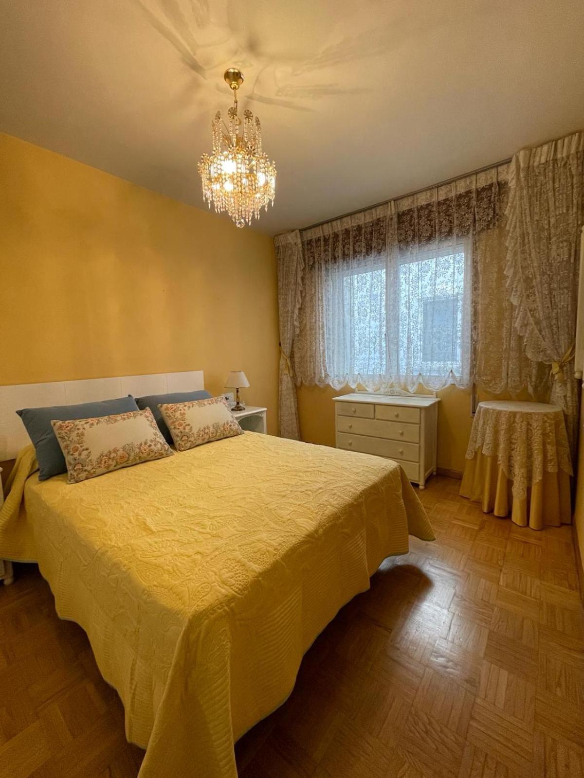 Apartamento Curros Enriquez Камбадос Екстериор снимка